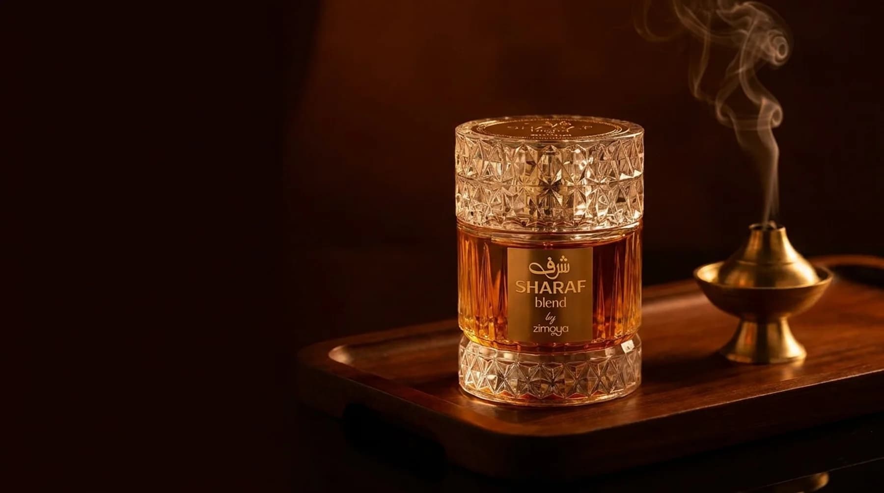 Datule, šafran i vanilija – „boozy“ Extrait koji traje.