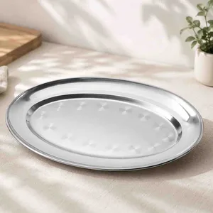Ovalni metalni pladanj za ribu i meso, 40 × 28 cm