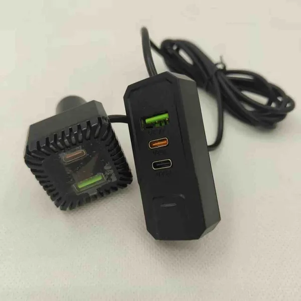 FM transmiter za auto s produžnim USB razdjelnikom za zadnja sjedišta, M41 (slika 2)
