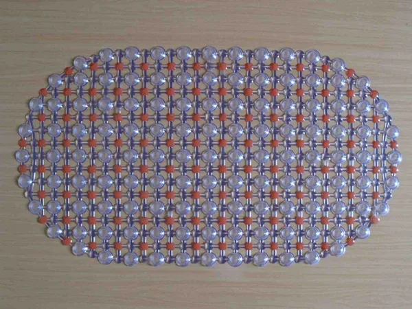 Protuklizna podloga za kadu 35×60 cm, šarena s kuglicama (slika 4)