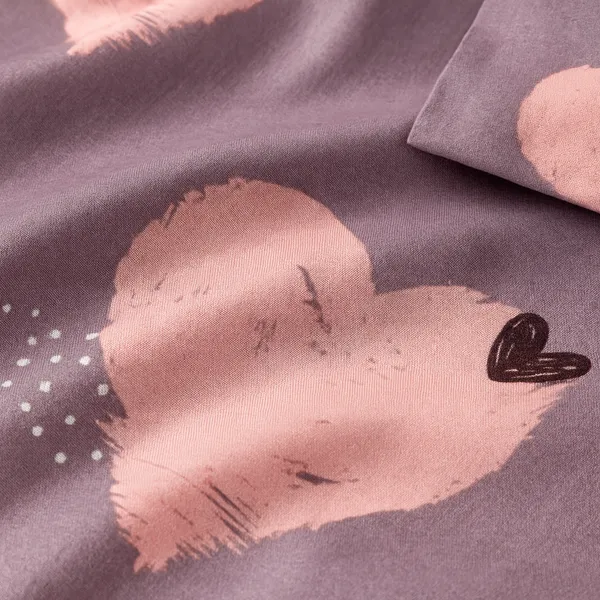 Posteljina pamuk-poliester bračna — roze srca — detalj
