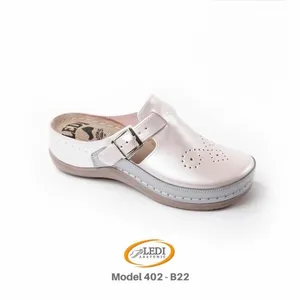 LEDI ANATOMIC 402-B22 — roze biserne perforirane klompe s kopčom