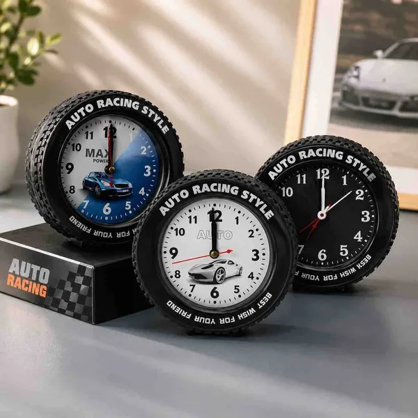 Budilnik u obliku gume s automobilom, RF259