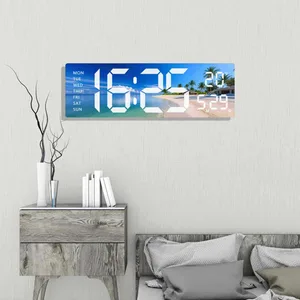 Digitalni LED zidni sat sa slikom, datumom i temperaturom — tropska plaža