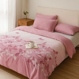 Posteljina pamuk-poliester bračna — roze cvjetni vijenac — ambijent