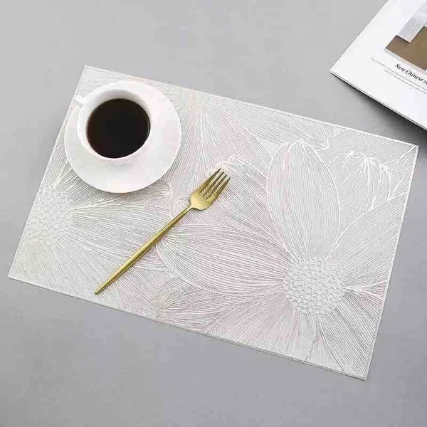 Metalik podmetači za stol, set od 12 — sedefasti s cvijetom 30×45 cm (slika 2)