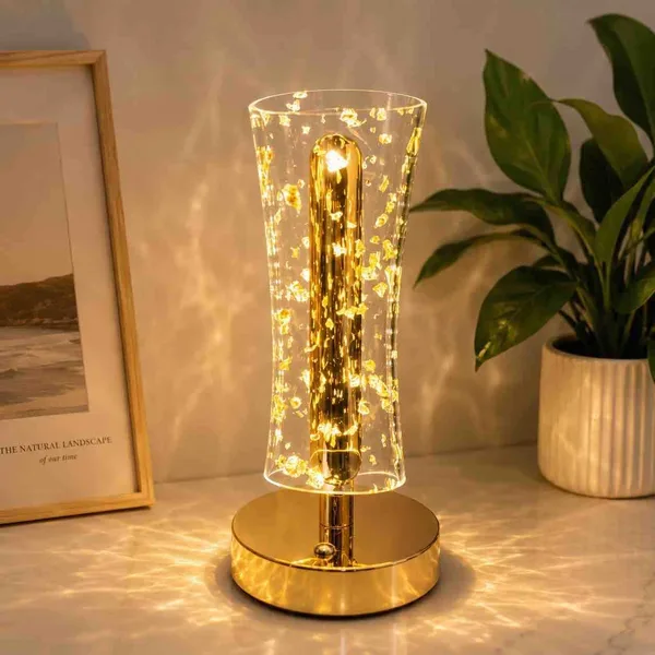 Ukrasna kristalna stona lampa sa zlatnim lampicama