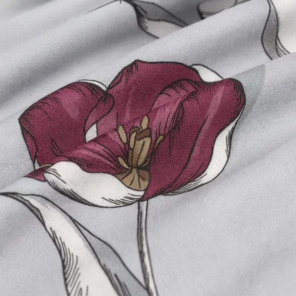 Pamučna posteljina bračna — bordo tulipani — detalj