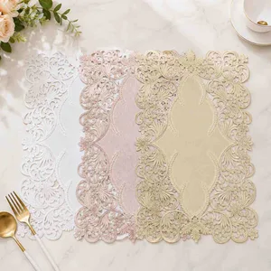 Metalik podmetači za stol, set od 12 — čipkasti 37×37 cm