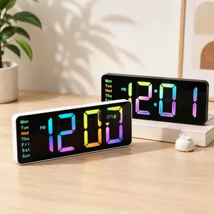 Digitalni sat sa šarenim LED brojevima, CY0802-2