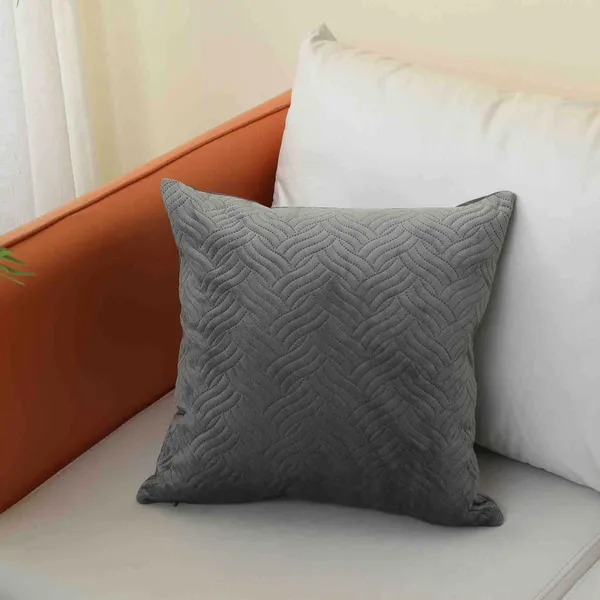 Prošivena baršunasta jastučnica s talasastim uzorkom 45×45 cm (slika 2)