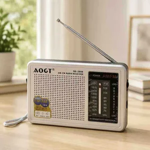 Mali retro radio s antenom i trakom, RD2008