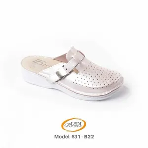 LEDI ANATOMIC 631-B22 — roze biserne perforirane klompe s kopčom